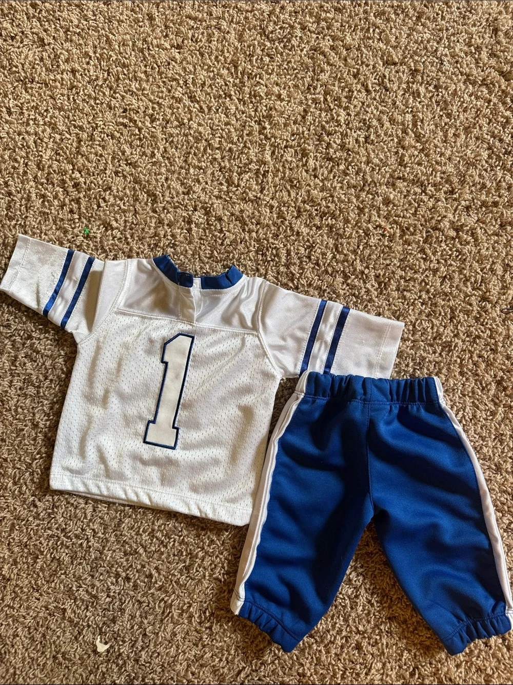 Nike Kentucky baby jersey and Joggers